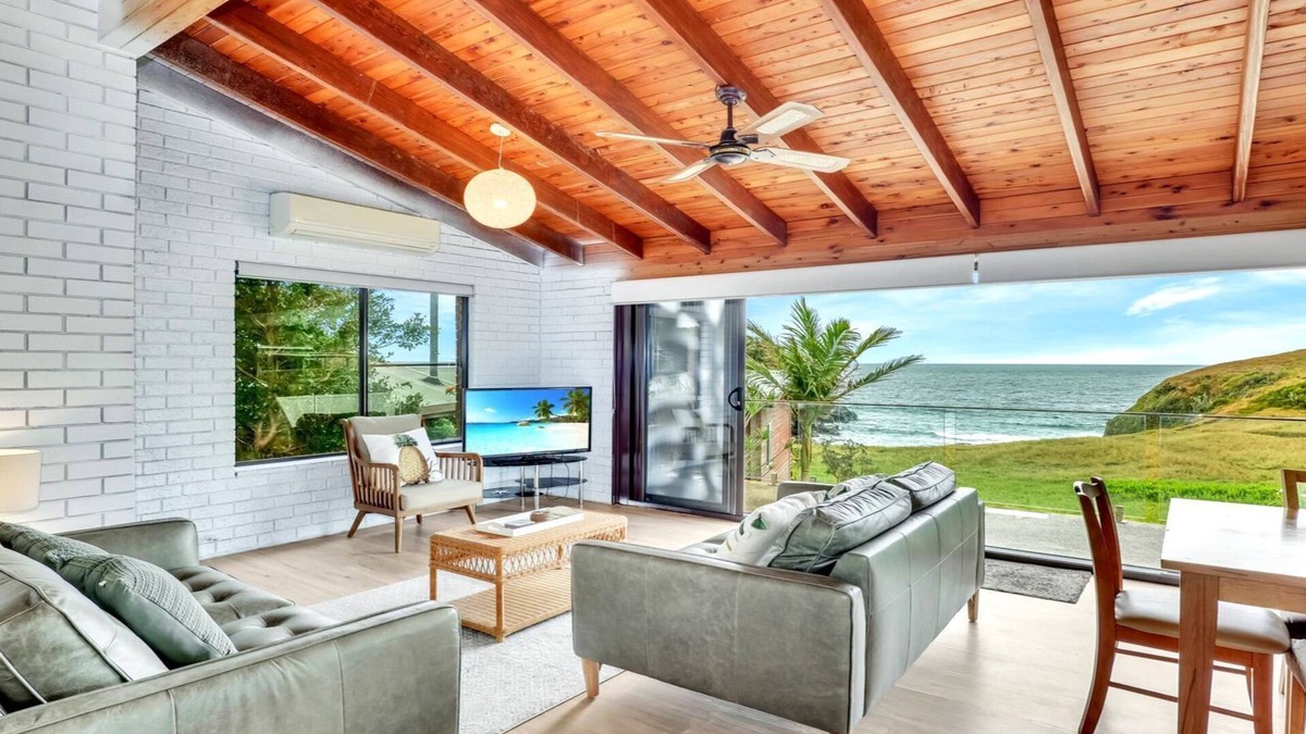 Scotts Head House | Tranquil Retreat with Stunning Waterfront Views