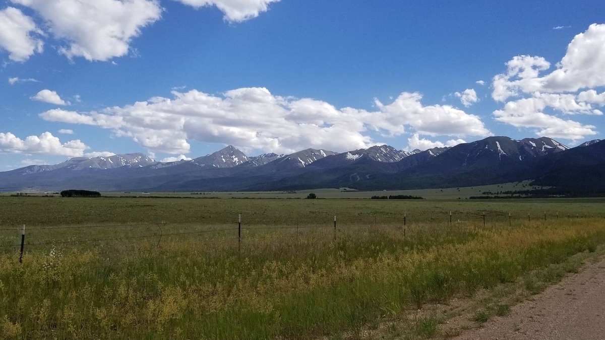 Westcliffe House | Tranquil Retreat w/private National Forrest access, pond & creek