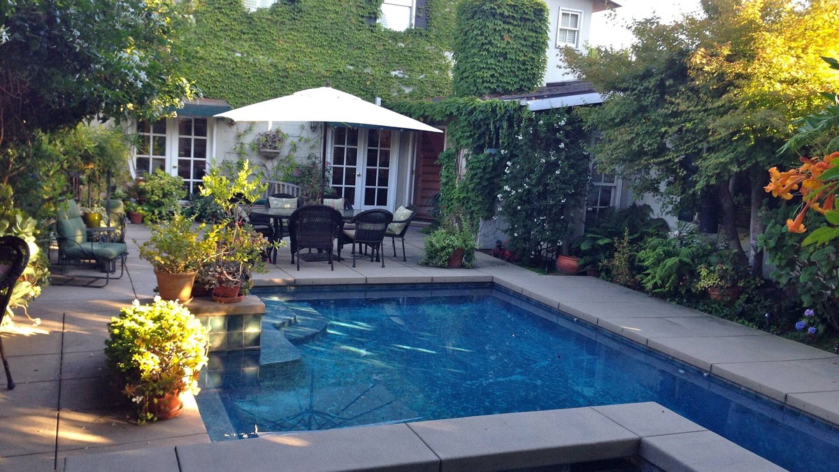 South Arroyo House | Tranquil San Rafael House
