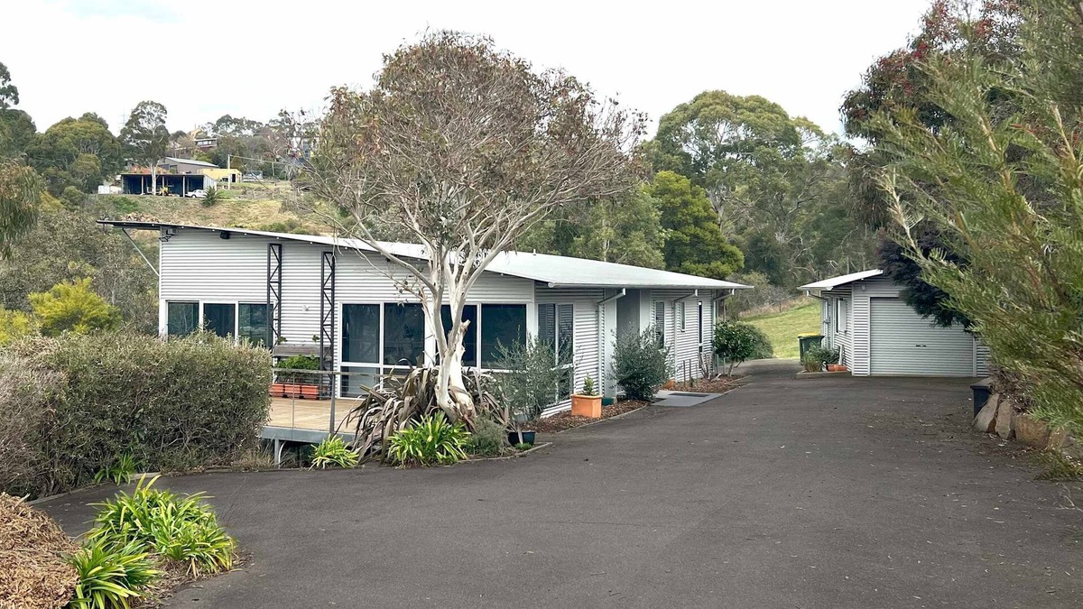 Riverside House | Tranquil Stay by the Tamar