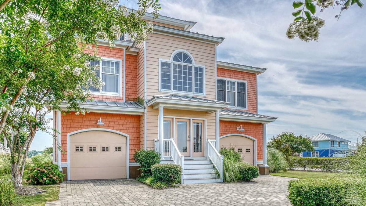 Cape Charles House | "Tranquil Tides"-4BR, 3BA, beautiful home with private beach access!
