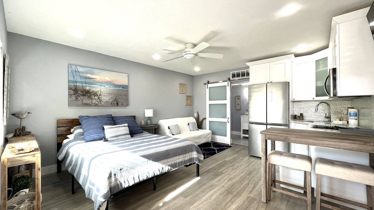 North Redington Beach Condo | Tranquil Retreat on the Beach