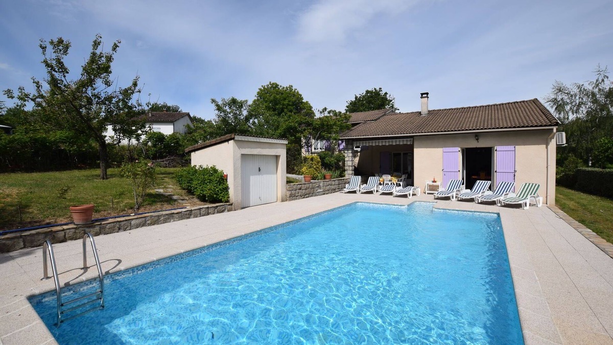 Sampzon House | Tranquil Villa at Rocher de Sampzon