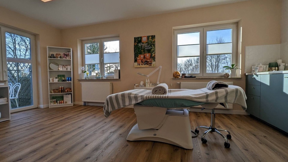 Usedom Apartment | Tranquil Waterside Hideaway