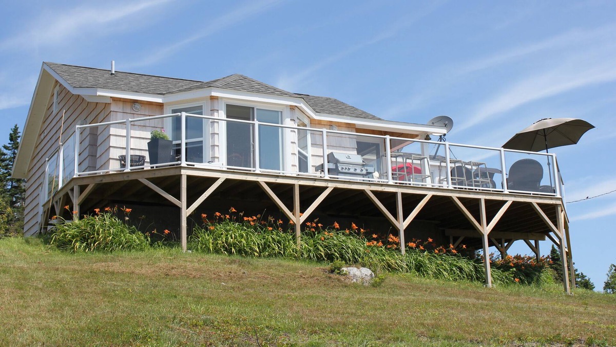 Southwest Cove House | Tranquility And Beauty At This Tucked Away Home ~ Right On The Ocean!