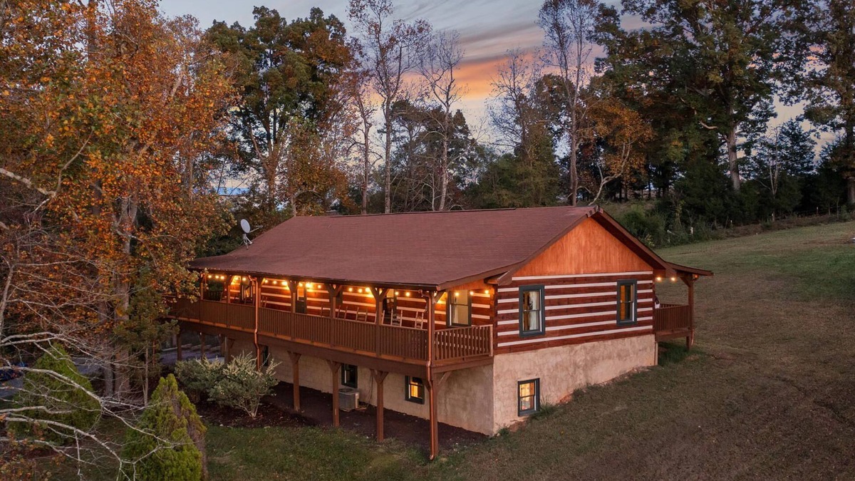 Cleveland Cabin | Tranquility close to the Ocoee with a private country setting
