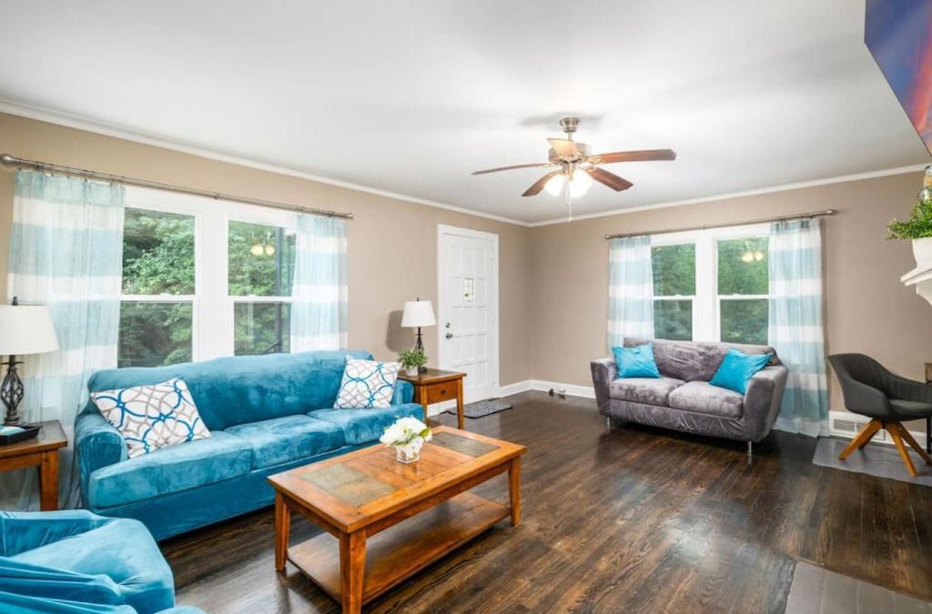 High Point House | Tranquility Cottage, Private Peaceful Surroundings Near Everything