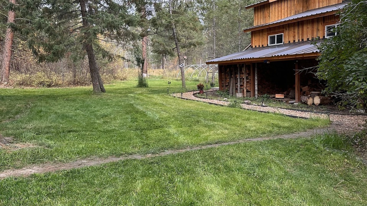 Missoula Apartment | Tranquility Meets Hospitality – Your Peaceful Montana Getaway