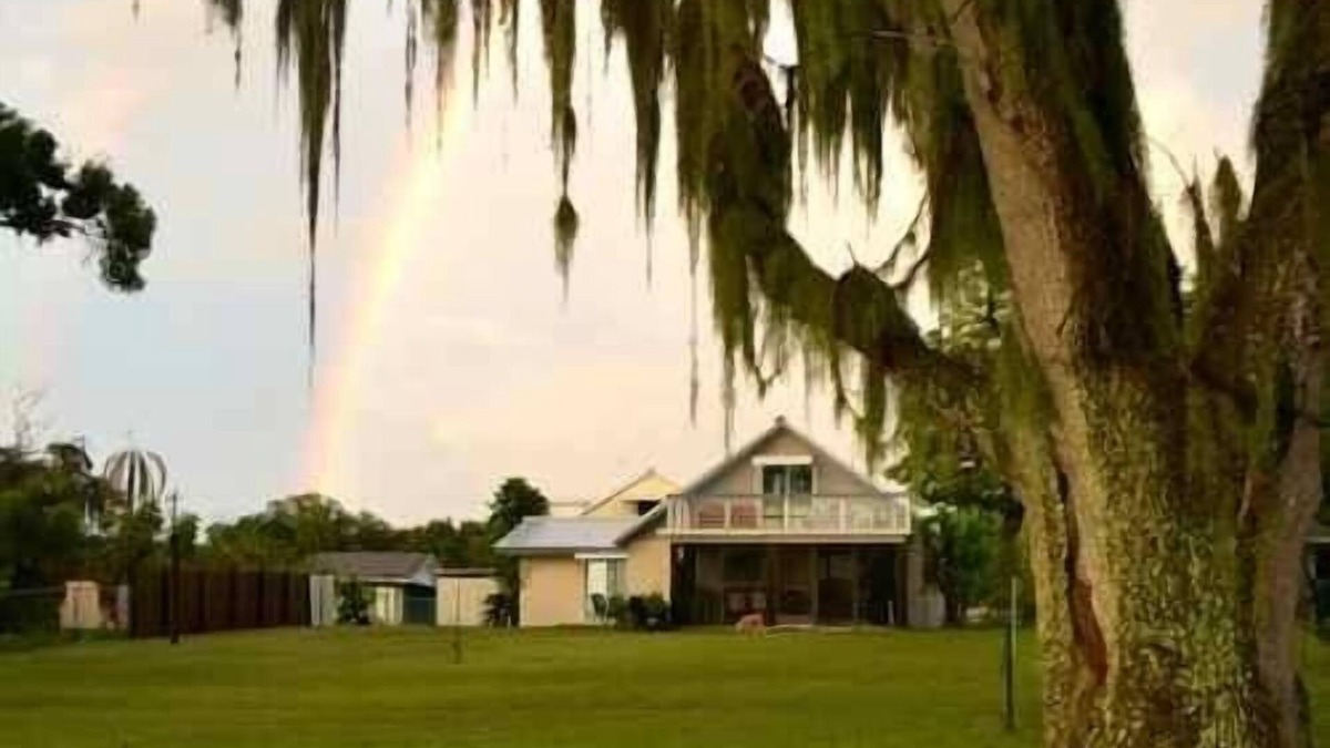 Highland House | Tranquility on Lake Josephine