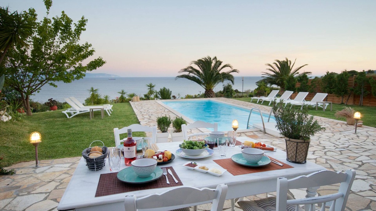 Karavados Villa | Trapezaki Villas