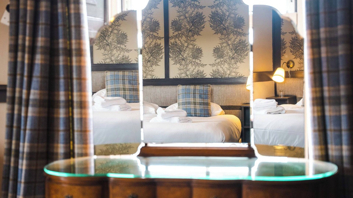 Innerleithen Hotel | Traquair Arms Hotel