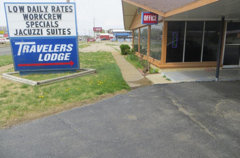 Salina Hotel | Traveler's Lodge