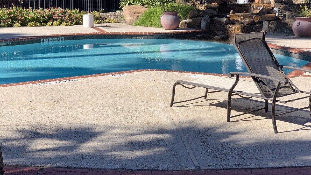 South Main Apartment | Travelers dream! 1bd 1 bath getaway