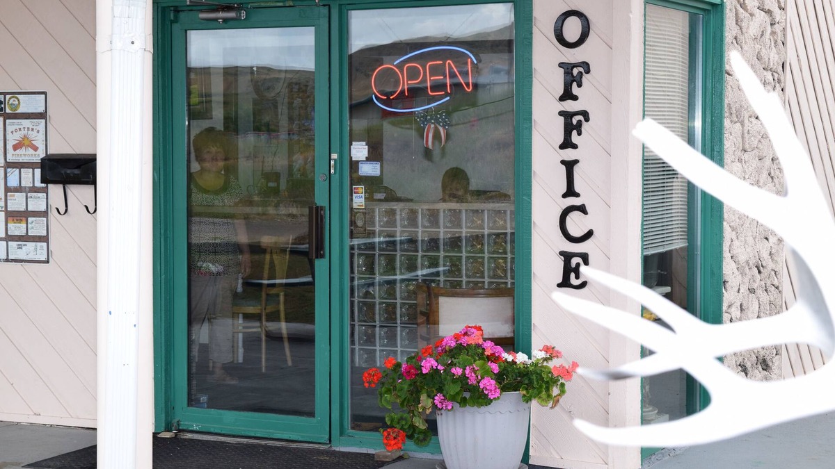 Craig Hotel | Travelers Inn & Suites