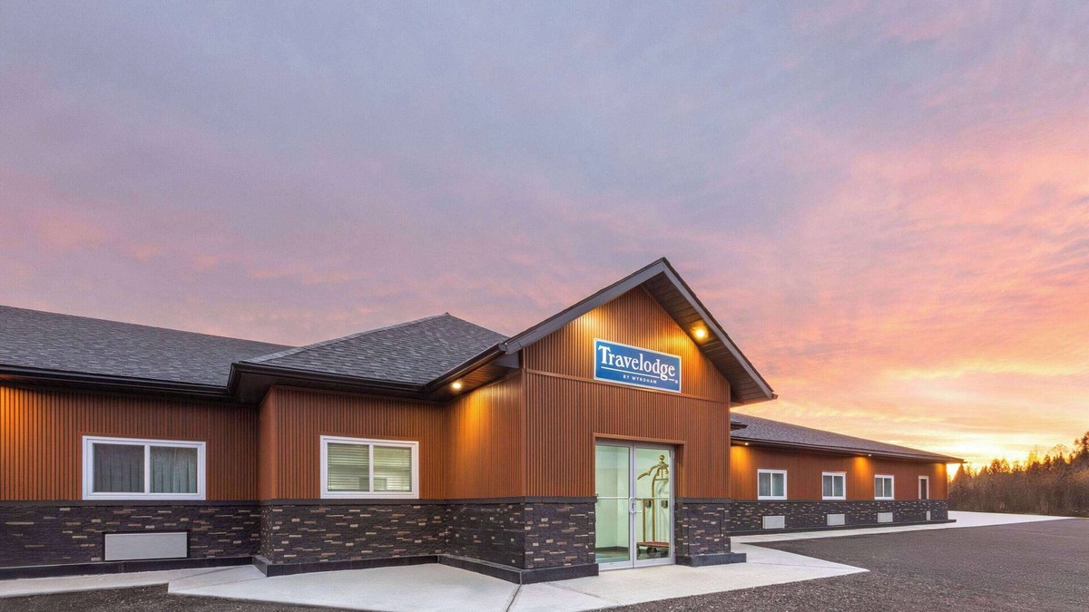 Cochrane Hotel | Travelodge by Wyndham Cochrane Ontario
