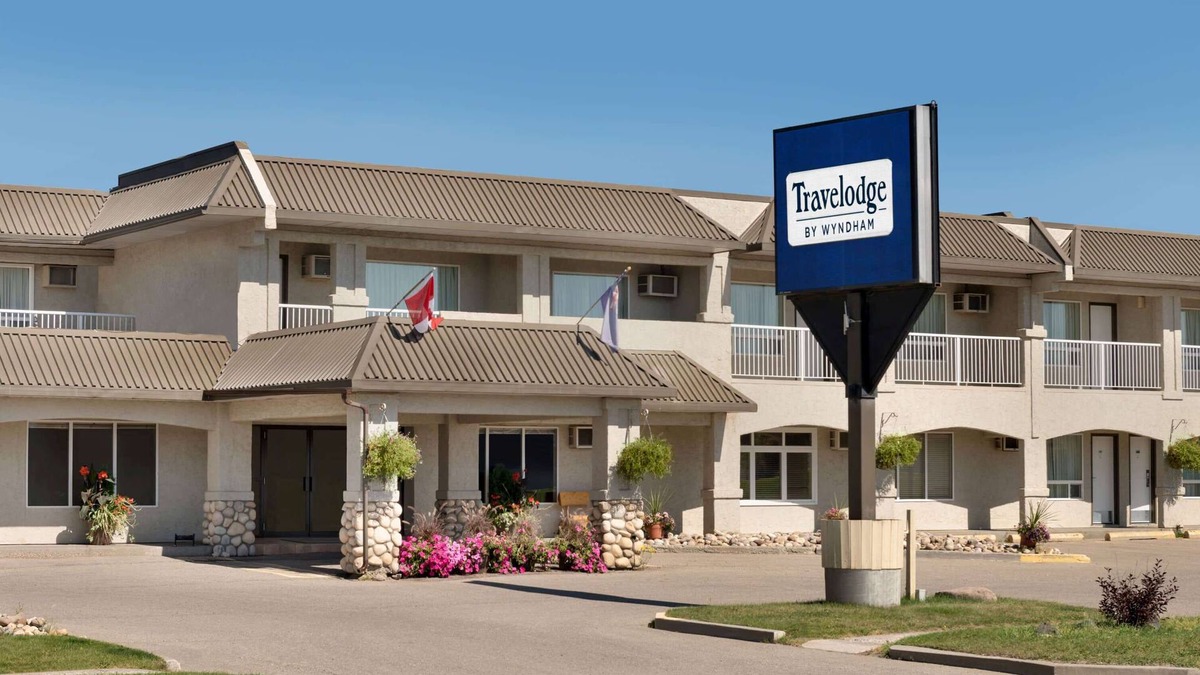 Edson Hotel | Travelodge by Wyndham Edson