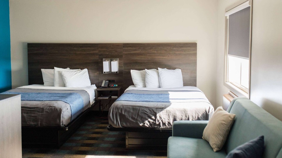 Escanaba Hotel | Travelodge by Wyndham Escanaba