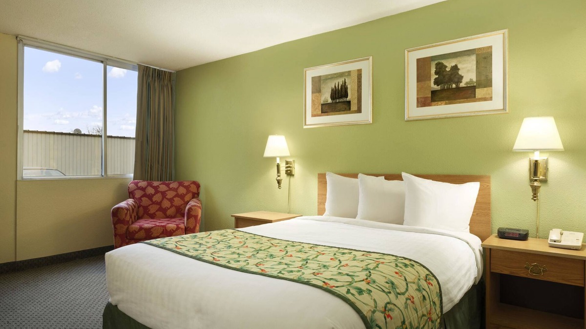 Sturgis Hotel | Travelodge by Wyndham Sturgis