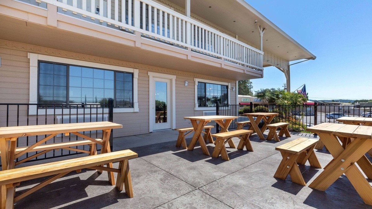 Altaville Hotel | Travelodge by Wyndham Angels Camp CA
