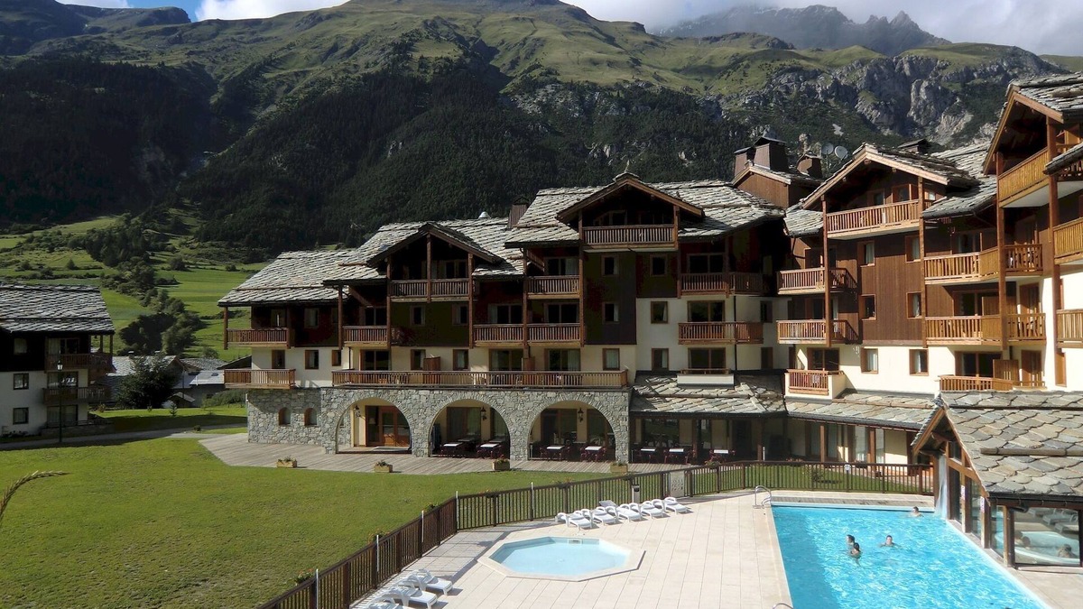 Val Cenis Apartment | travelski home premium - Résidence Les Alpages de Val Cenis 4*