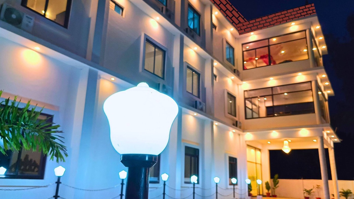 Faizabad Hotel | Trayamb Inn by Asapian Hotels