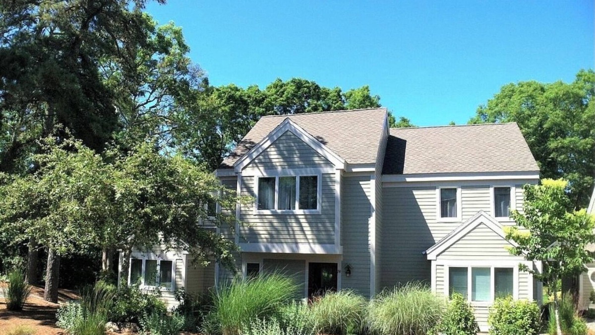 Brewster House | Treat yourself: Premium townhouse condo at Ocean Edge resort