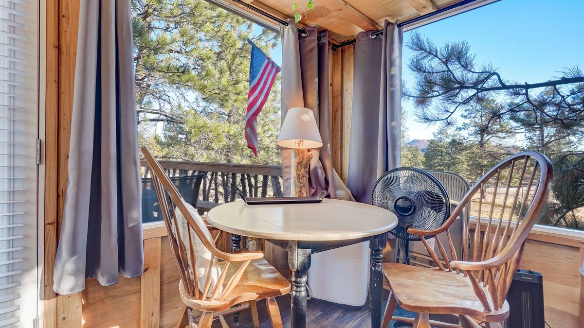 Larkspur House | Tree Fort Escape