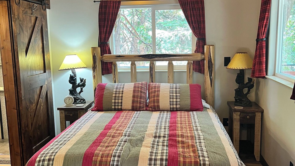 Nevada City House | Tree House in Nevada City - Hikers Paradise