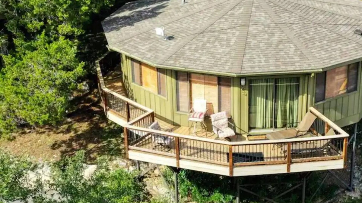 Lakeway Villa | Tree House on Lake Travis #15