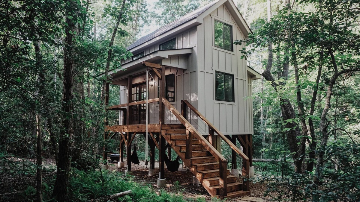 Spencer House | Tree House Wren at Fall Creek Falls State Park - Hot Tub, Grill, Outdoor Shower!
