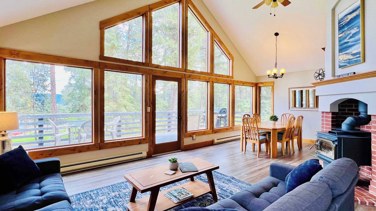 Dayton House | Tree Top Cabin with access to Flathead Lake