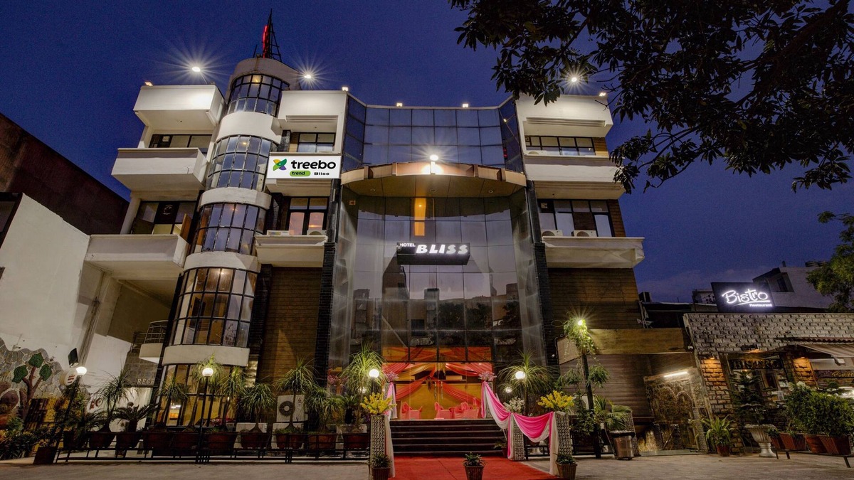 Raja Park Hotel | Treebo Bliss