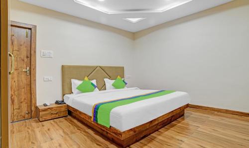 Rau Hotel | Treebo Nirvana Elite