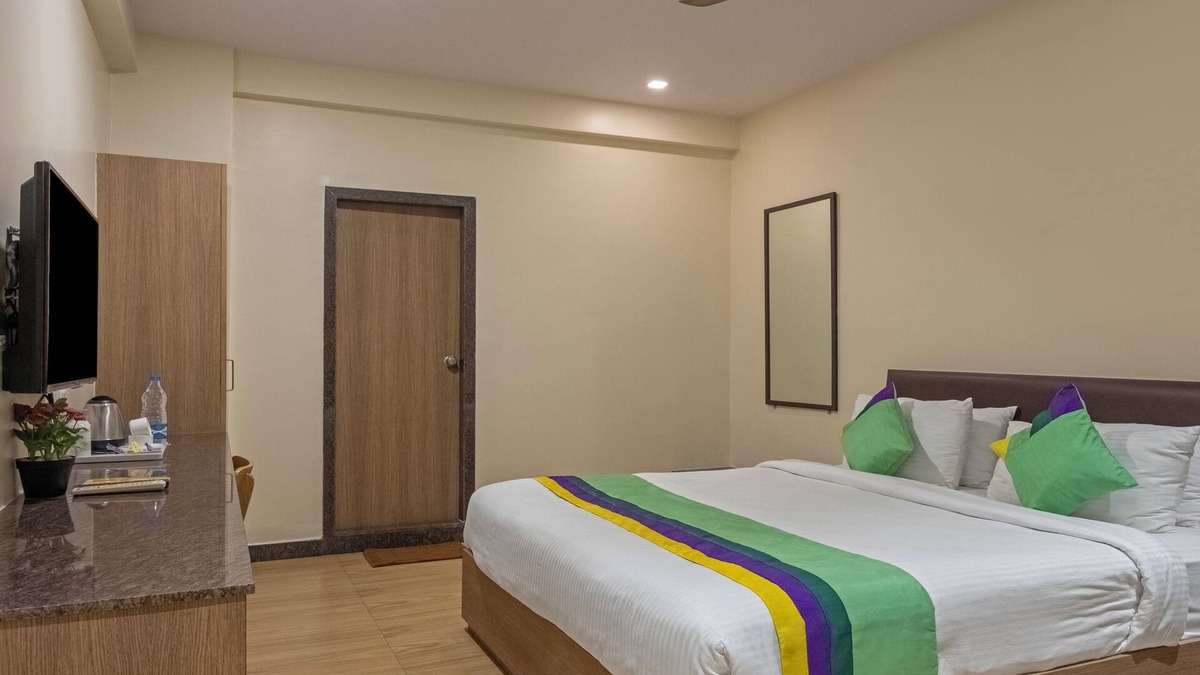 Gajuwaka Hotel | Treebo Seasons Comfort