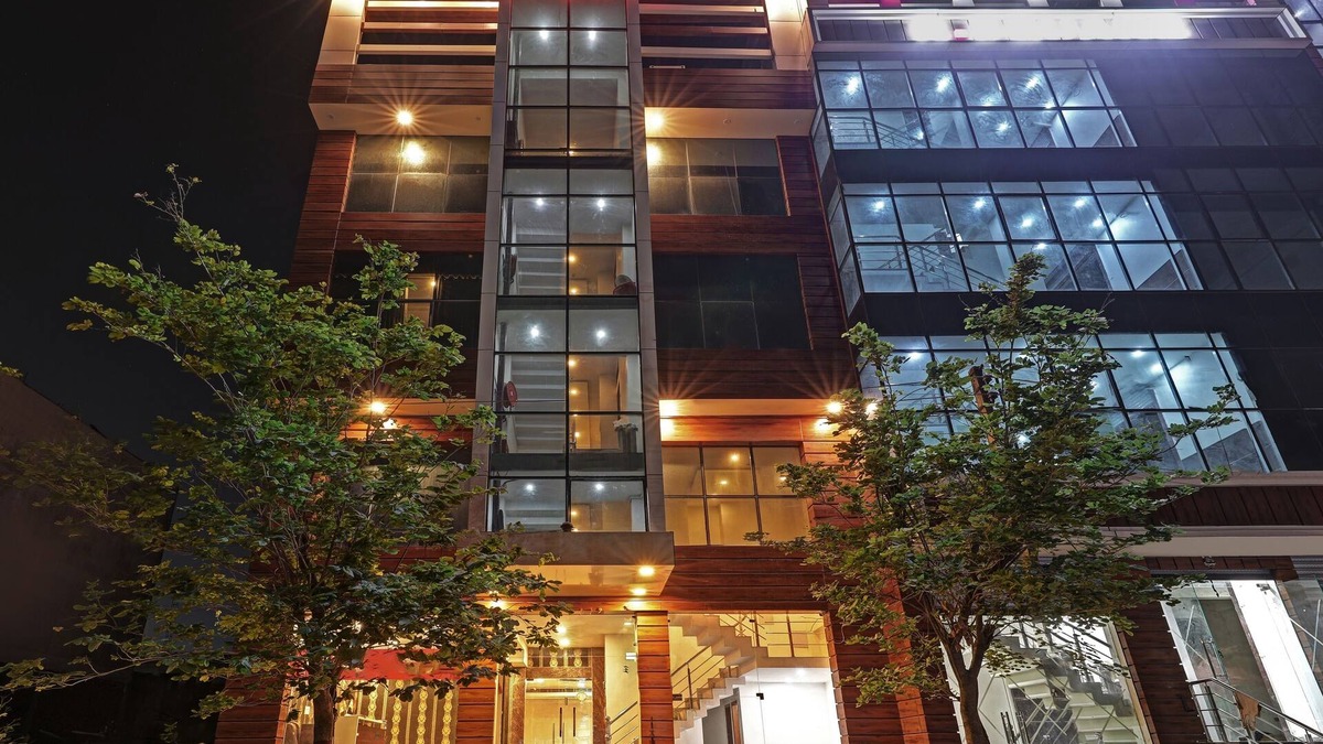 Gomti Nagar House | Treebo Silver Stallion