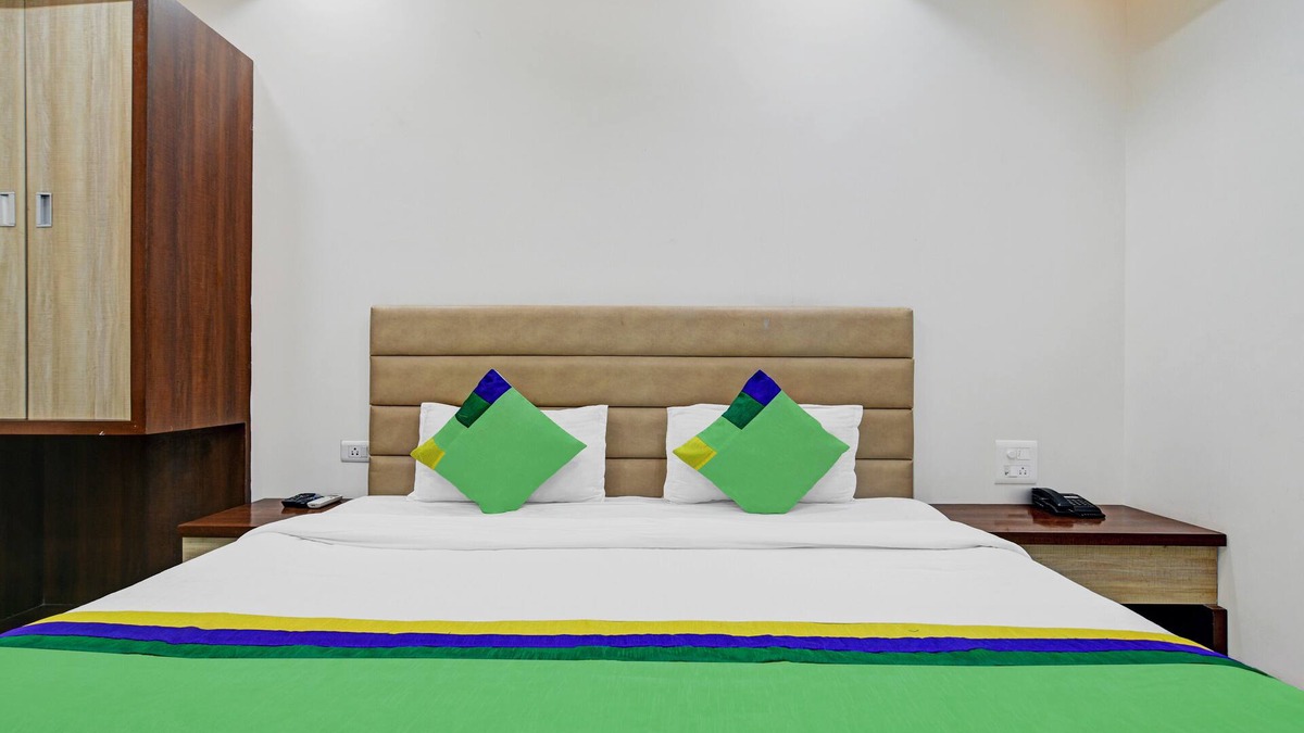 Dehradun Hotel | Treebo Trend Calista Square