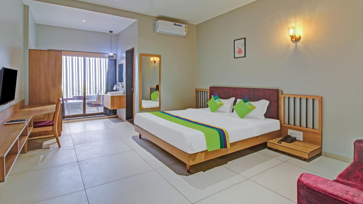Satara House | Treebo Trend Matoshree Inn Satara