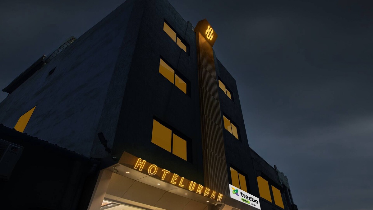 Surat Hotel | Treebo Urban, 1 Km From Railway Station