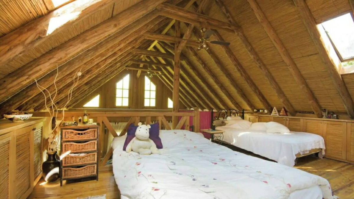 Duger Cottage | Treehouse and Chalet perfect for families