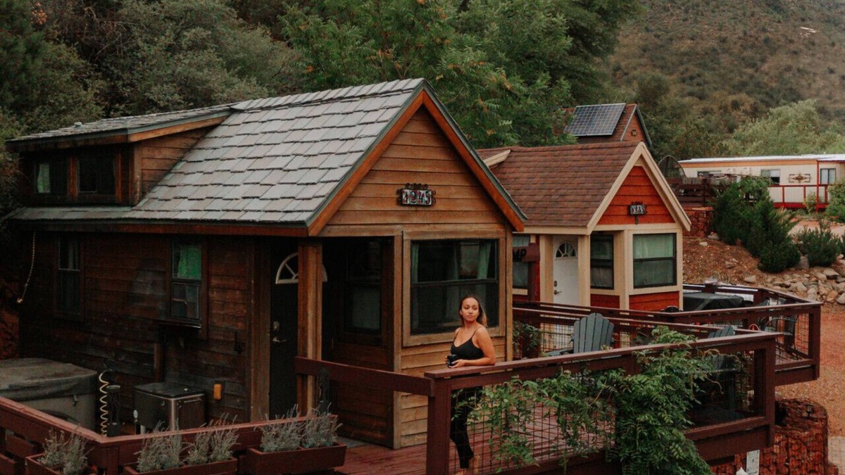 Sedona House | Treehouse Vibes + Canyon Views + Private Hot Tub