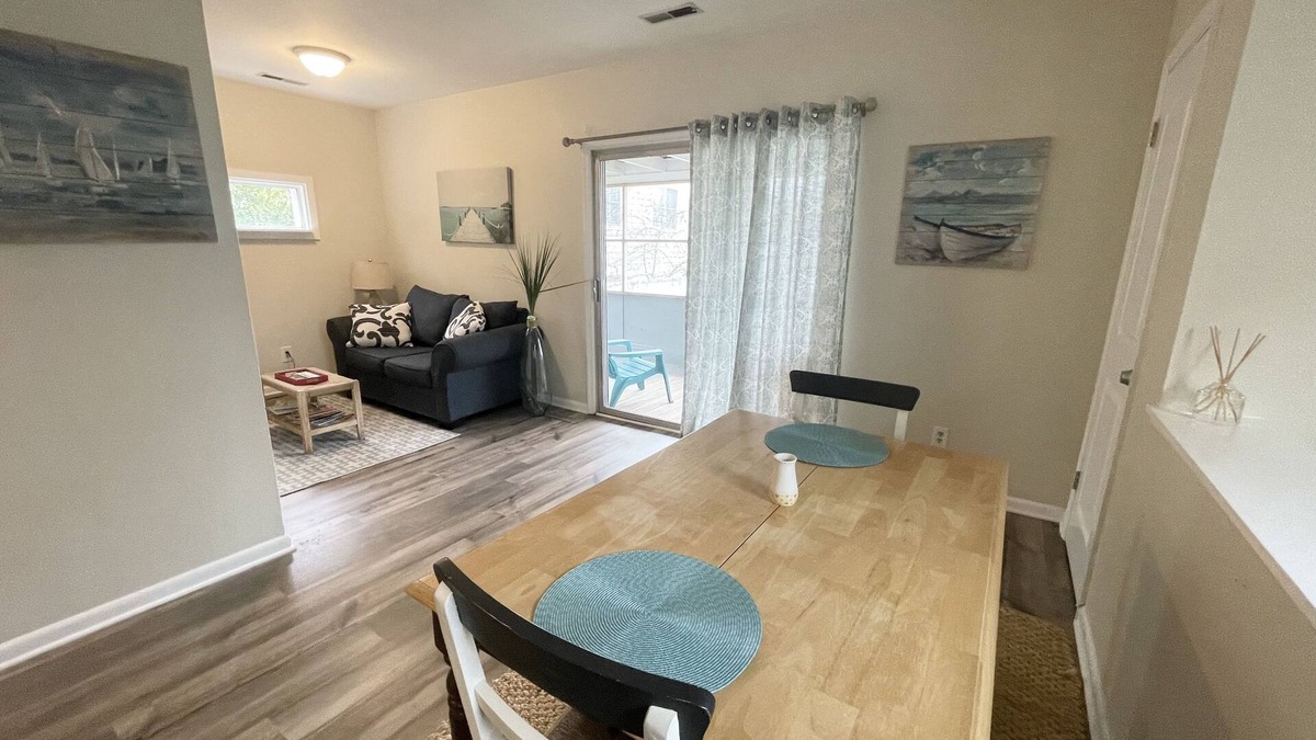Northeast Virginia Beach Apartment | Treetop Beach Bungalow- Steps from the Ocean