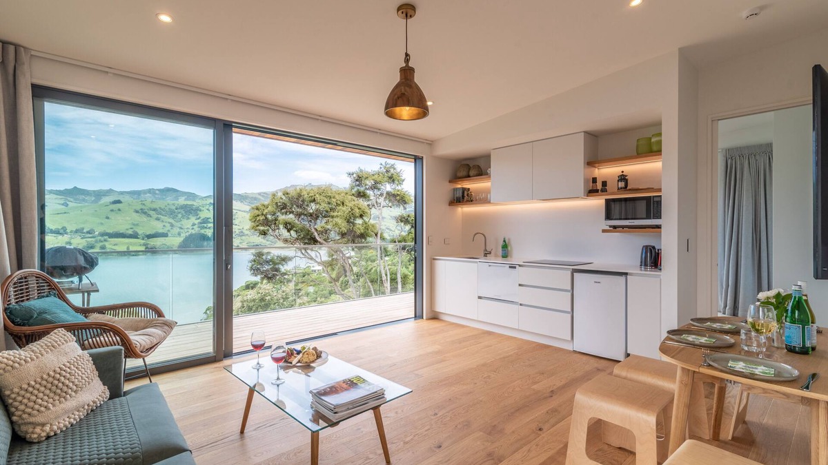 Akaroa House | Treetop Retreat - Takamatua Holiday Home