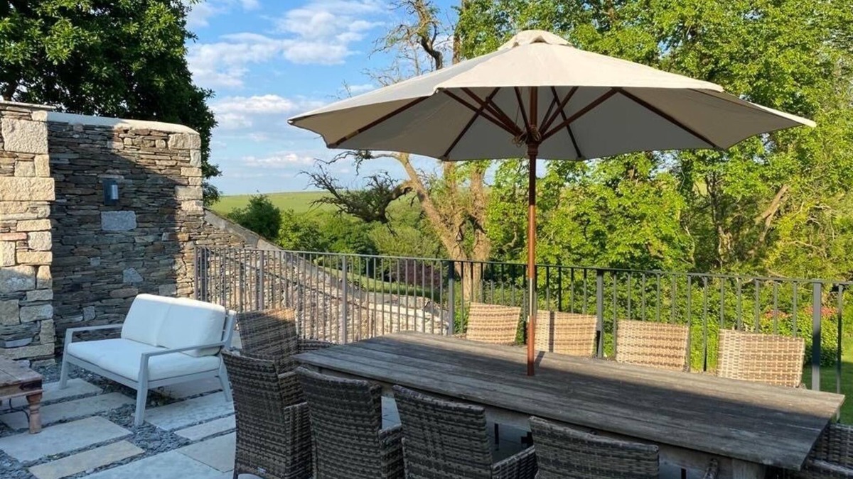 Boscastle House | Tregrylls Barton a Stunning & Stylish Cornish Barn Retreat