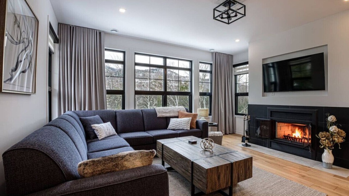 Tremblant-Les-Eaux Apartment | Tremblant-Les-Eaux 215-7 - Tremblant a Louer
