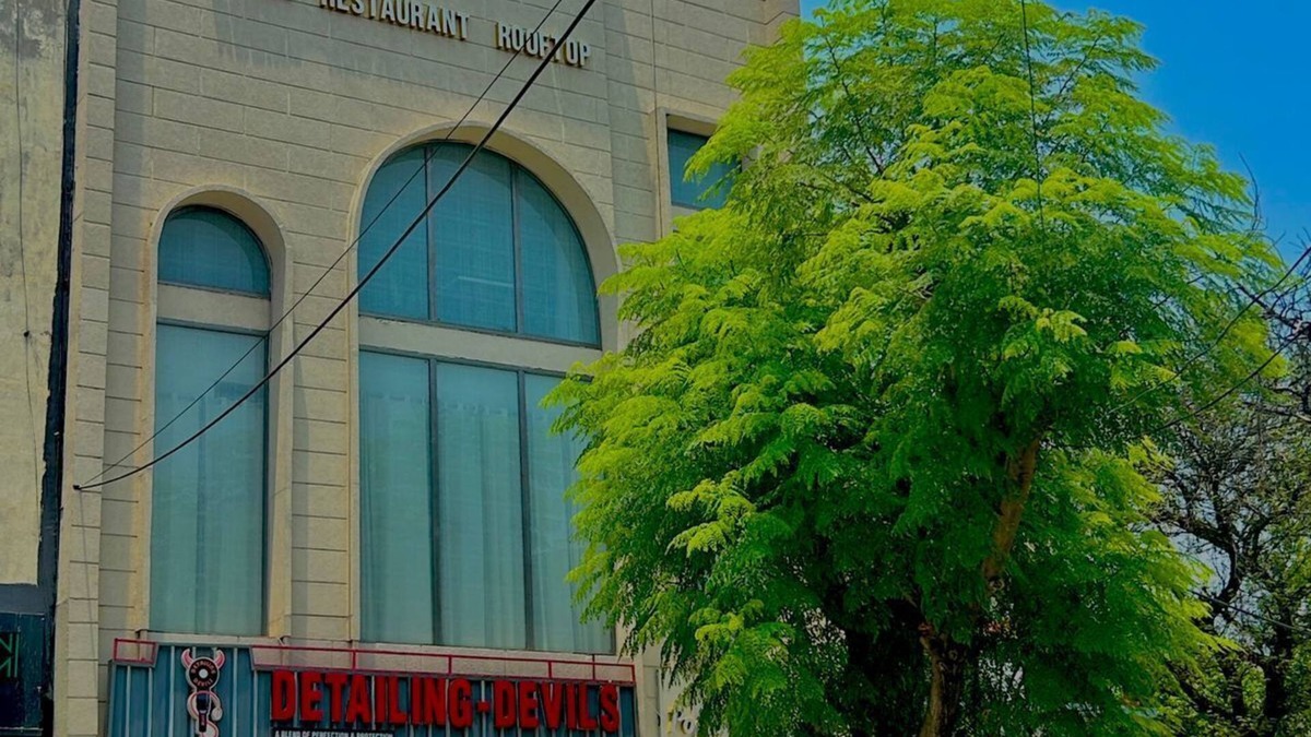Jagadhri Hotel | Tremendous and Luxury hotel with AC in Yamuna Nagar - 8 bedrooms available