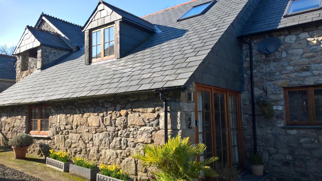 Stenalees House | Tremodrett House Barn