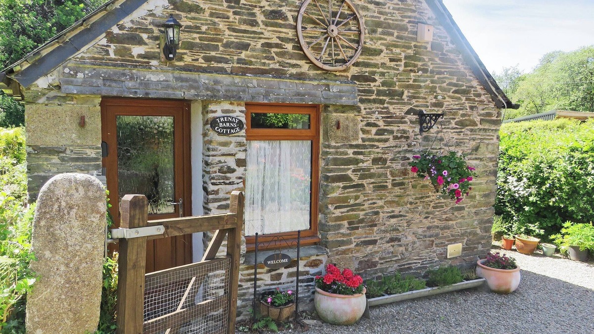 Mount Cottage | Trenay Barns Cottage