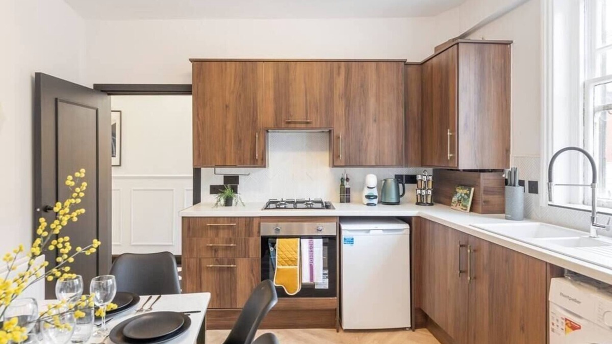 Homerton Apartment | Trendy 3-Bedroom Hackney Pad