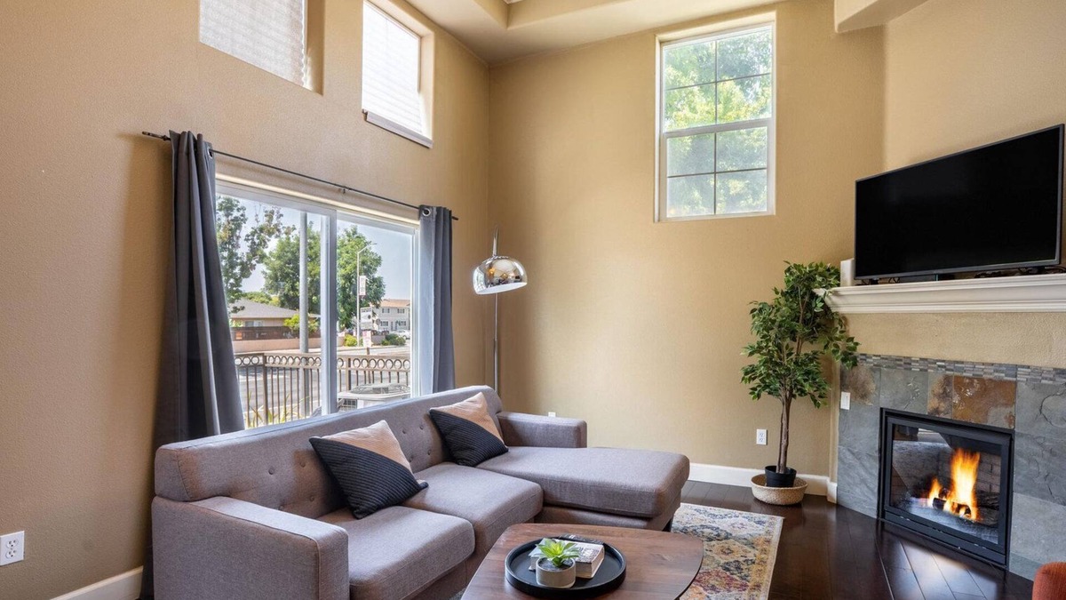 Fremont House | Trendy Fremont 3BR w/Garage & Balcony, nr Park + Trail, by Blueground