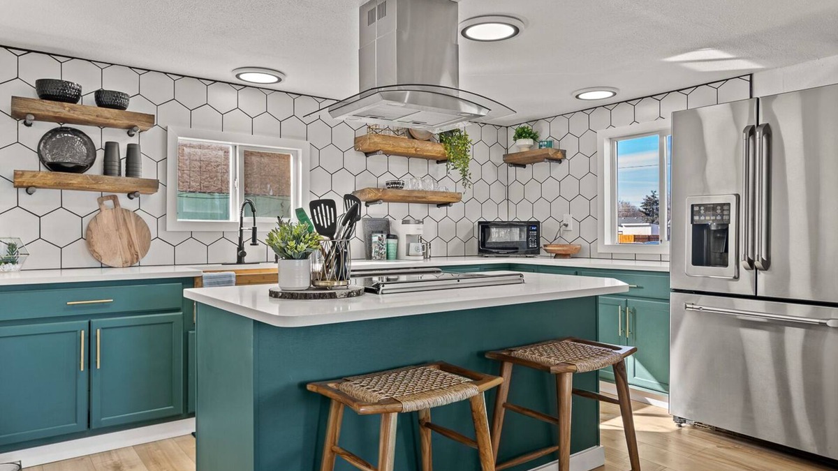 Richland House | Trendy & Modern. Furry Friends welcome!